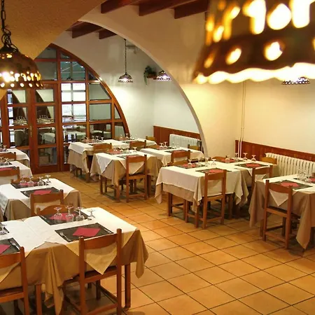 Ribera Hotel *