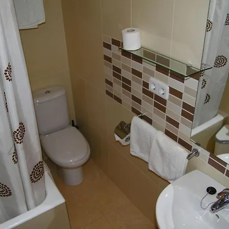 Ribera Hotel *